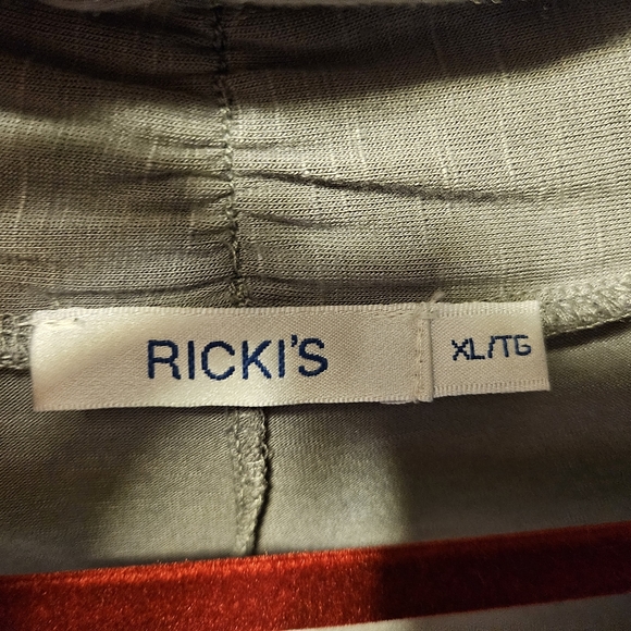 Ricki's Cardigan Size XL EUC - Picture 3 of 4
